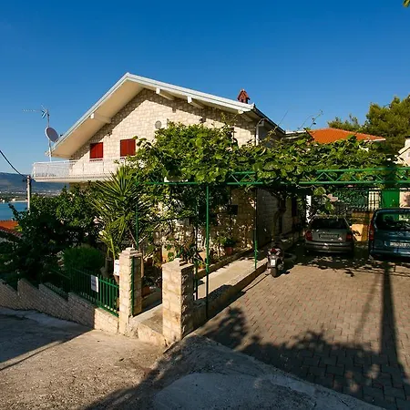 Apartmán Pitesa *