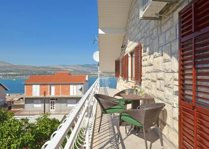 Apartment Pitesa *