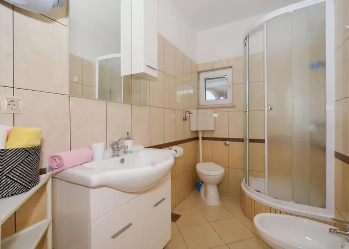 Apartment Pitesa *