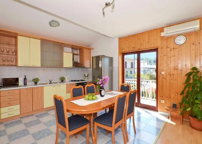 Pitesa Apartment