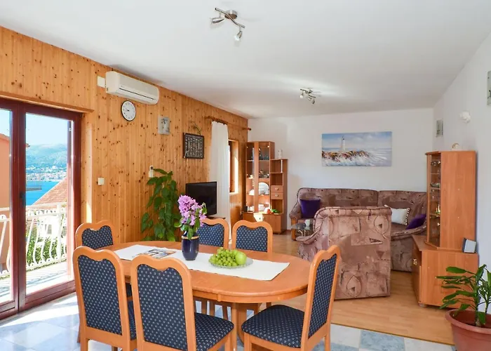 Pitesa Apartment