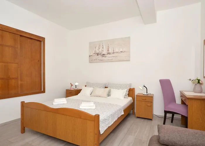 Pitesa Apartment *