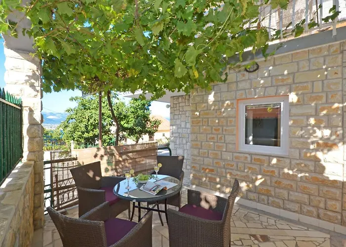 Pitesa Apartment *