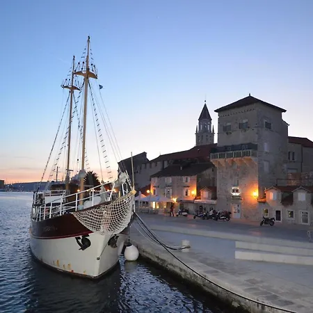 Апартаменты Pitesa