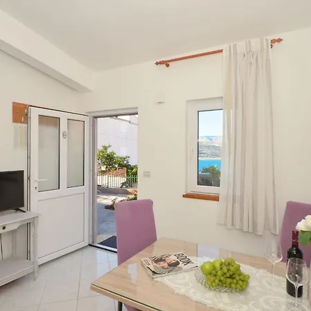 Pitesa Апартаменты