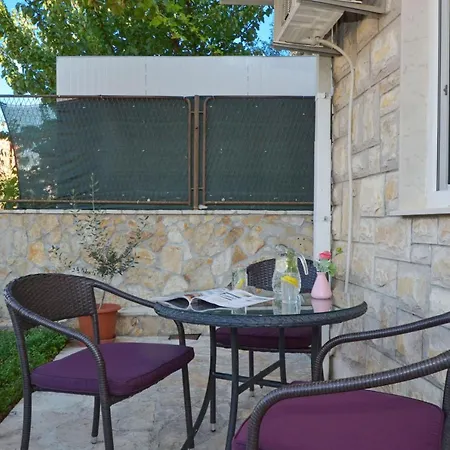 Pitesa Apartment *