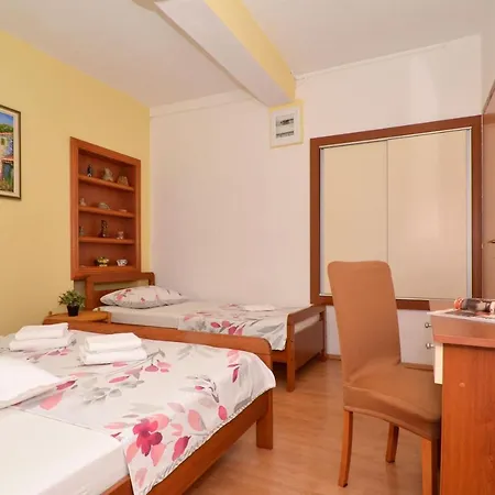 Pitesa Apartment *