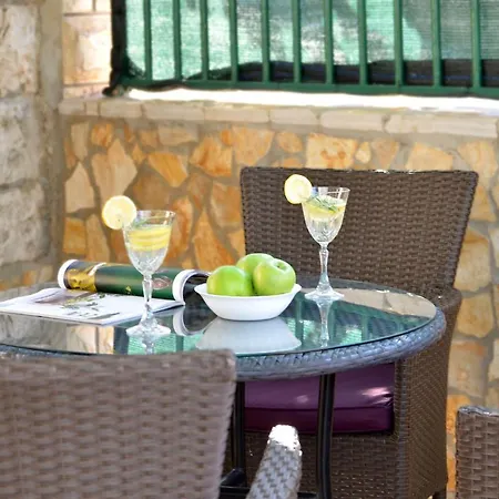 Pitesa Апартаменты