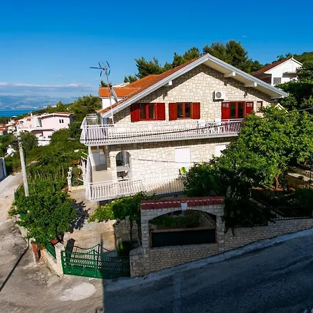 Pitesa Apartment *