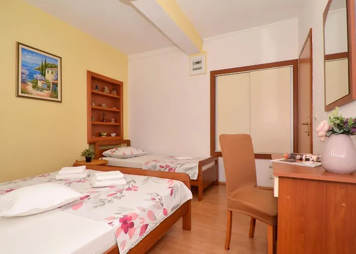 Pitesa Appartement *