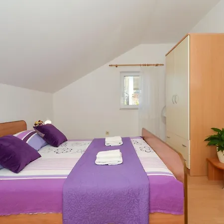 Apartment Pitesa *