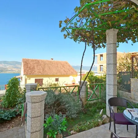 Pitesa * 트로기르